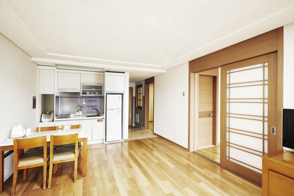 โซโน เบลล์ คย็องจู  Hotel คยองจู ภายนอก รูปภาพ